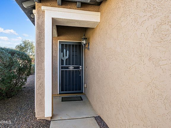 4th image of 20463 N 267TH Lane