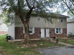 112 N Chestnut St, Belton, MO 64012