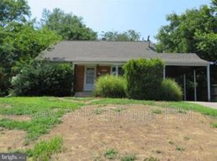 2020 Cumberland Dr, Woodbridge, VA 22191