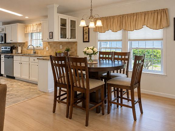 5th image of 3539 Rossmere Rd #34