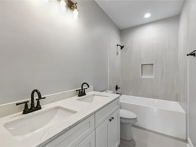216 Trudeau Dr — Photo 11