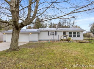 9410 Peck Rd, Greenville, MI 48838