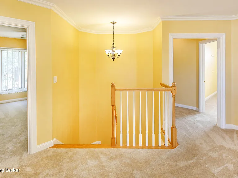 9511 Felsmere Cir — Photo 34