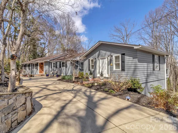 297 Ridge Rd, Waynesville, NC 28786