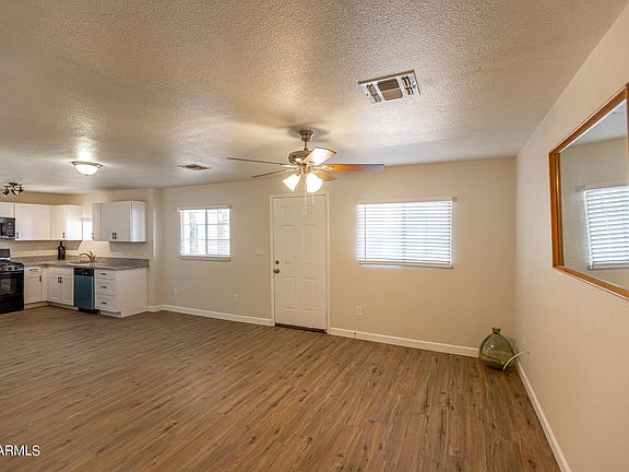 4th image of 613 W MCMURRAY Boulevard