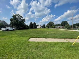 2169 Triplett Blvd, Akron, OH 44312