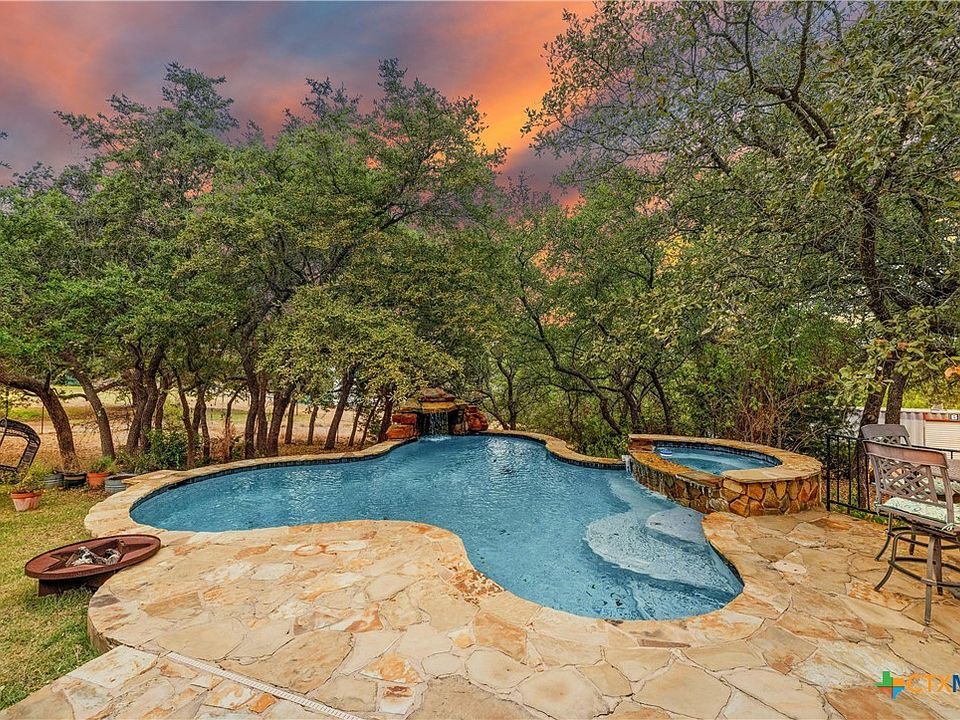 1st image of 153 N Showhorse Dr