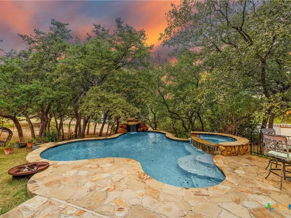 153 N Showhorse Dr, Liberty Hill, TX 78642