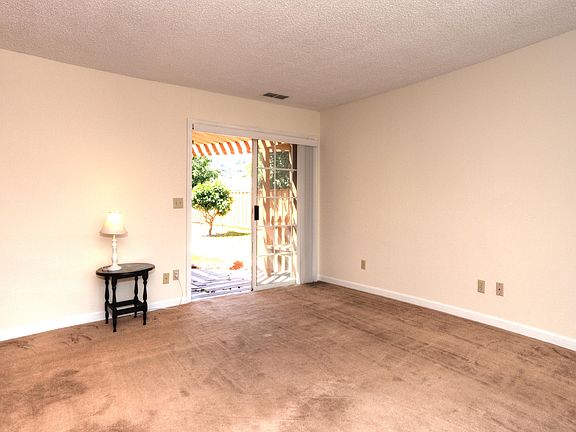 5th image of 6881 Ivegill Ct