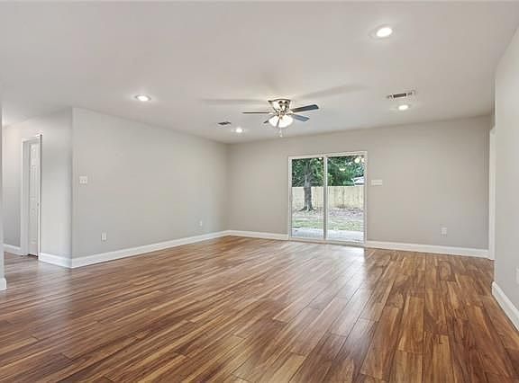 4th image of 2401 Bristol Pl