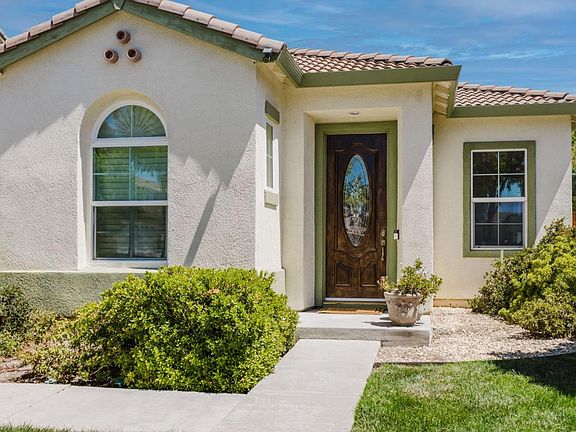 3rd image of 2379 Gaines Ln