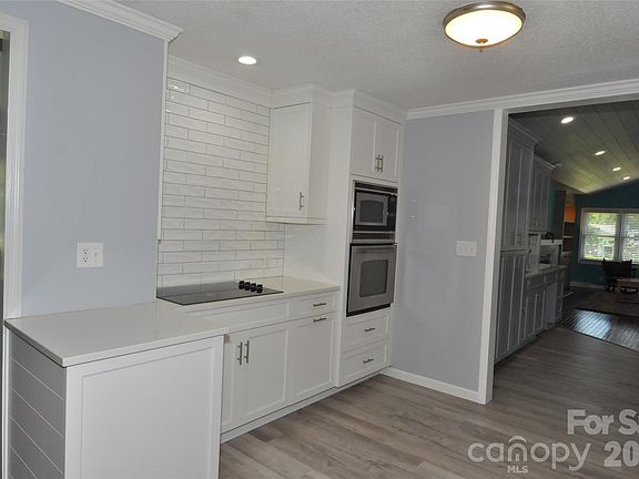 4th image of 808 Briarcliff Cir #63&64