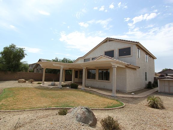 3rd image of 43389 W Bunker Dr