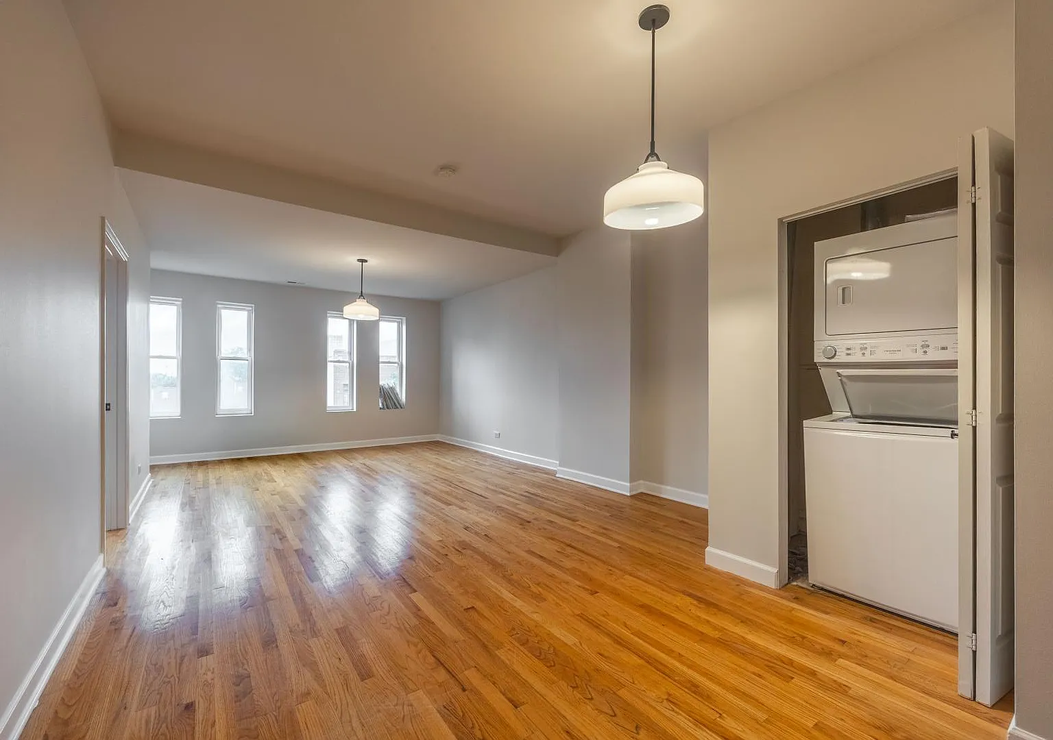 1538 North Milwaukee Avenue #4F — Photo 1