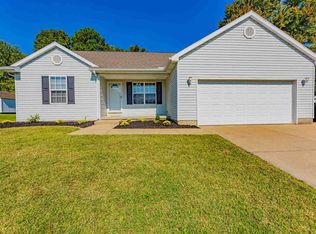 5148 Hedera Dr, Evansville, IN 47711