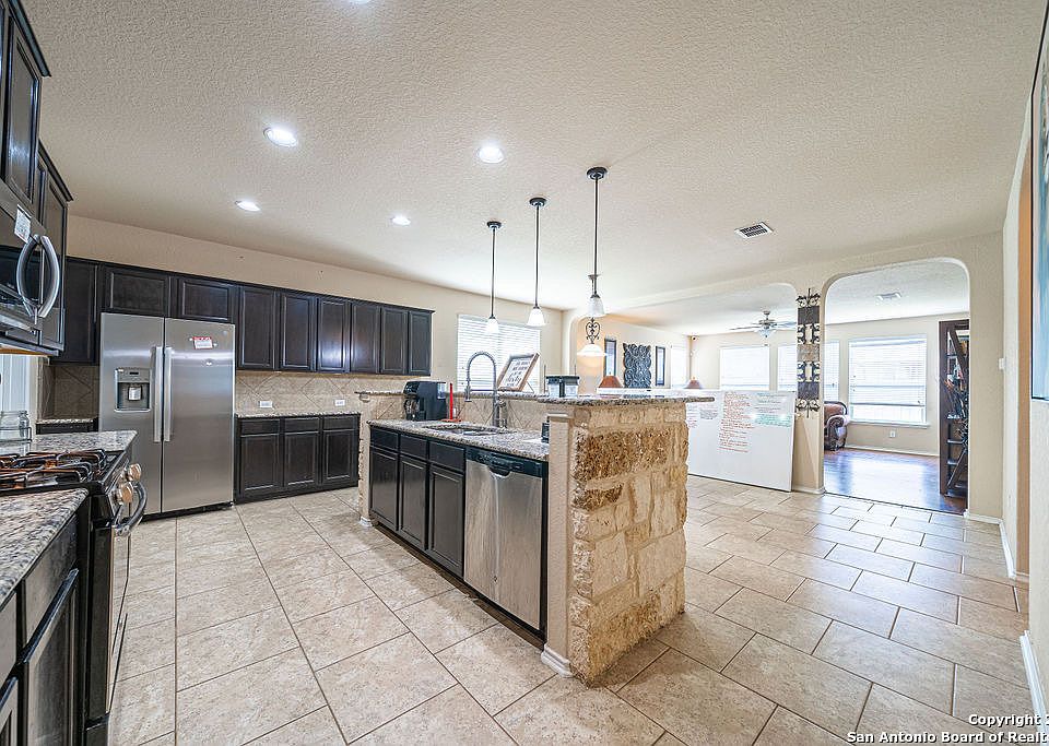 1st image of 5902 Akin Pl