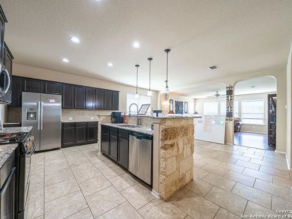 5902 Akin Pl, San Antonio, TX 78261