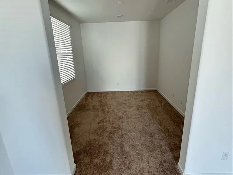 25685 Branson Ln — Photo 13