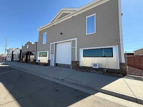 2031 W Front St Photo 1