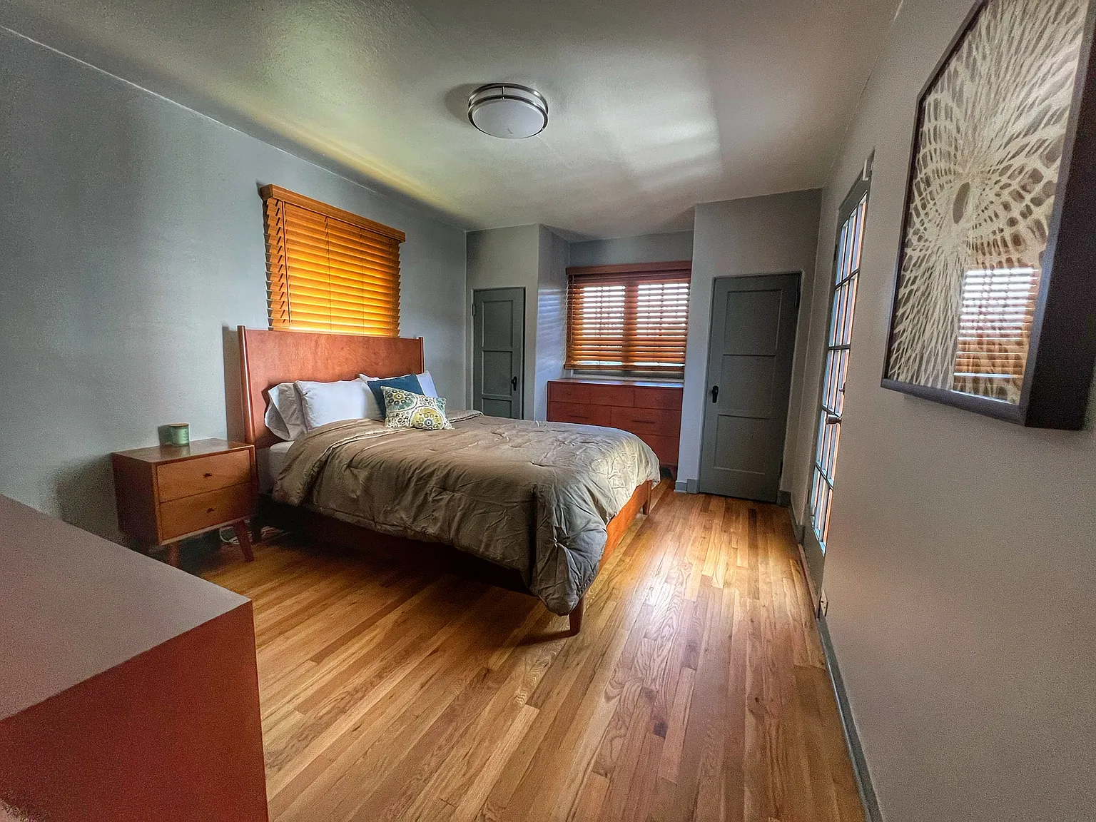 109 Wellesley Dr SE — Photo 3