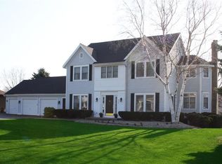 974 Bay Ridge Dr, Holland, MI 49424