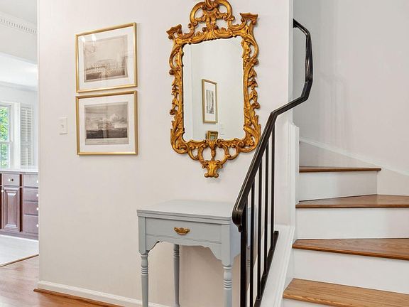5th image of 8210 Clifton Farm Ct
