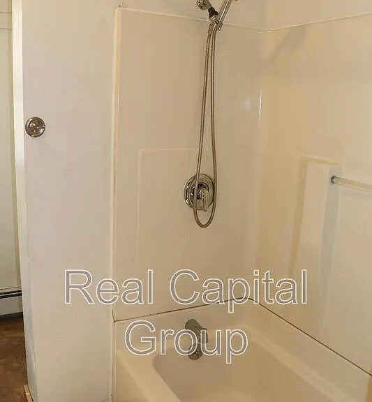 5 Ferris St #2 — Photo 18