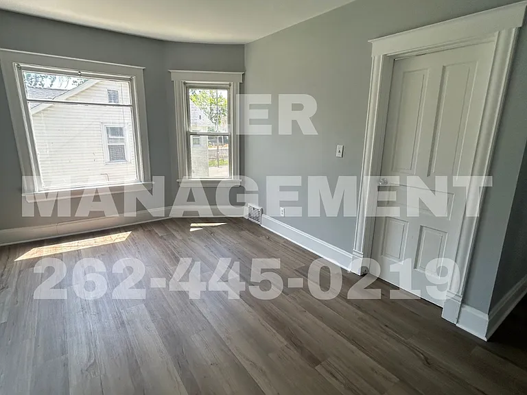 5426 16th Ave — Photo 6