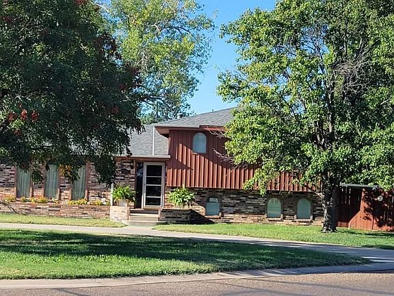 4th image of 2202 Dahlia Ln