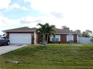 125 NW 2nd Pl, Cape Coral, FL 33993