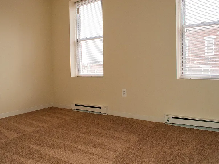 Virginia Arms Apartments — Photo 20