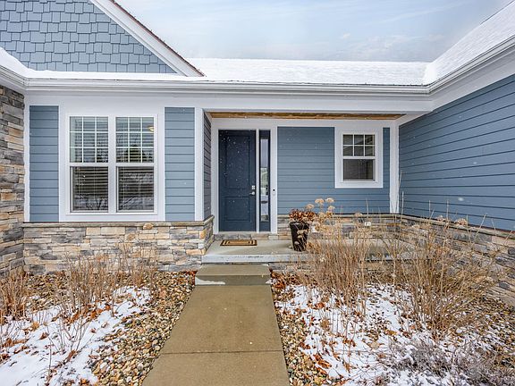 5th image of 11401 Hampton Ct
