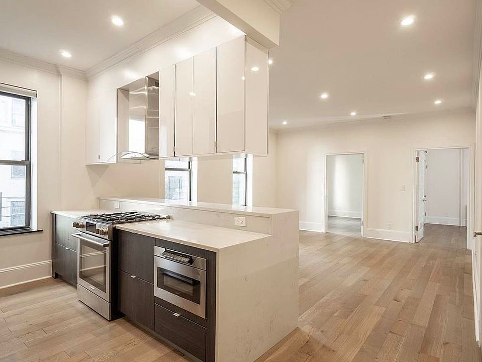 1st image of 957 Park Ave APT 3E