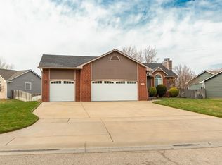 8913 W Ryan Cir, Wichita, KS 67205