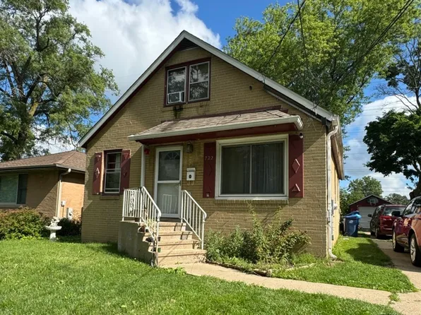 722 W Keith Ave, Waukegan, IL 60085