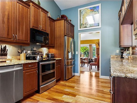 3rd image of 309 Blyth Ct