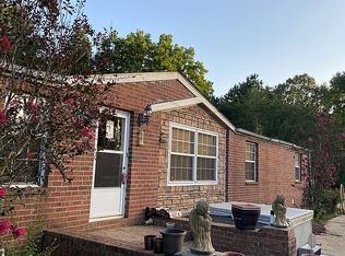 650 Potluck Rd, Canton, MS 39046