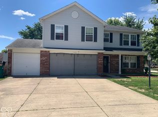 1601 Creekside Dr, Brownsburg, IN 46112