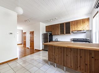 32 Hawthorn St #2, Chelsea, MA 02150