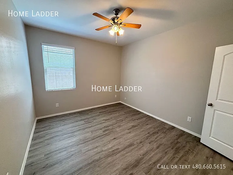10453 E Cliffrose Ln — Photo 19