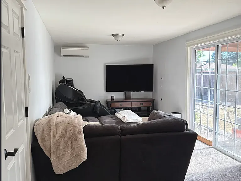 3340 Hyacinth St — Photo 18