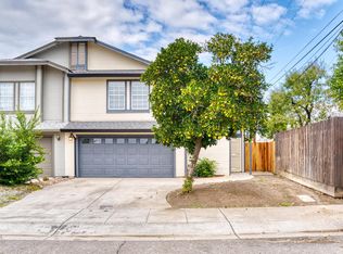 21 Tamarack Dr, Lodi, CA 95240