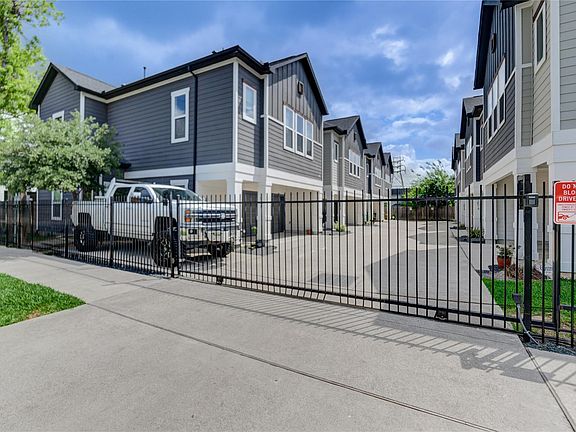 4th image of 2534 Terry St