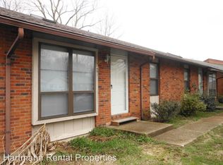 605 Pepper Ridge Ct, Glen Carbon, IL 62034