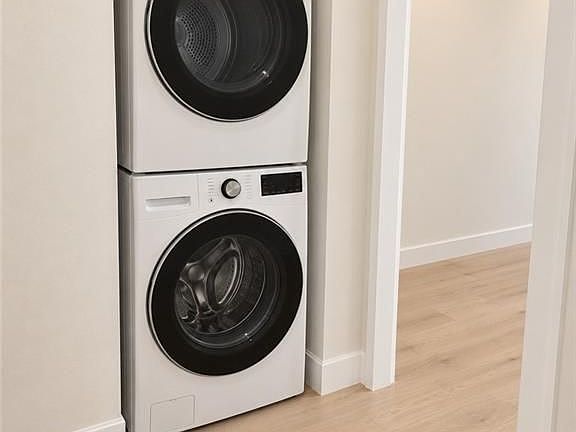 4th image of 124 Wood St #A