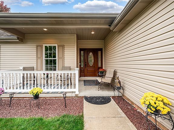 4th image of 104 Camelot Dr
