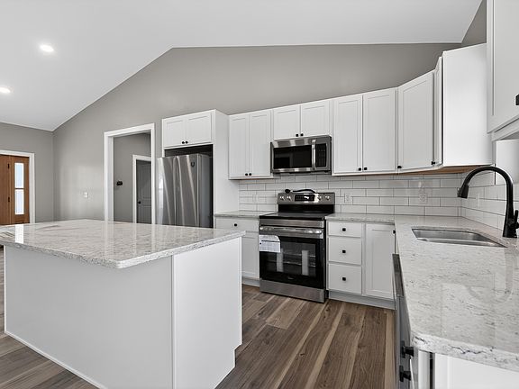 2nd image of 519 Humes Ridge Rd