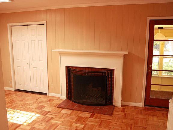 4th image of 1307 N Martelo Ave