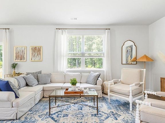 3rd image of 132 Serrano St