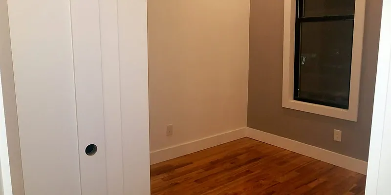 Rented by Evergreen Apartments BK | media 7